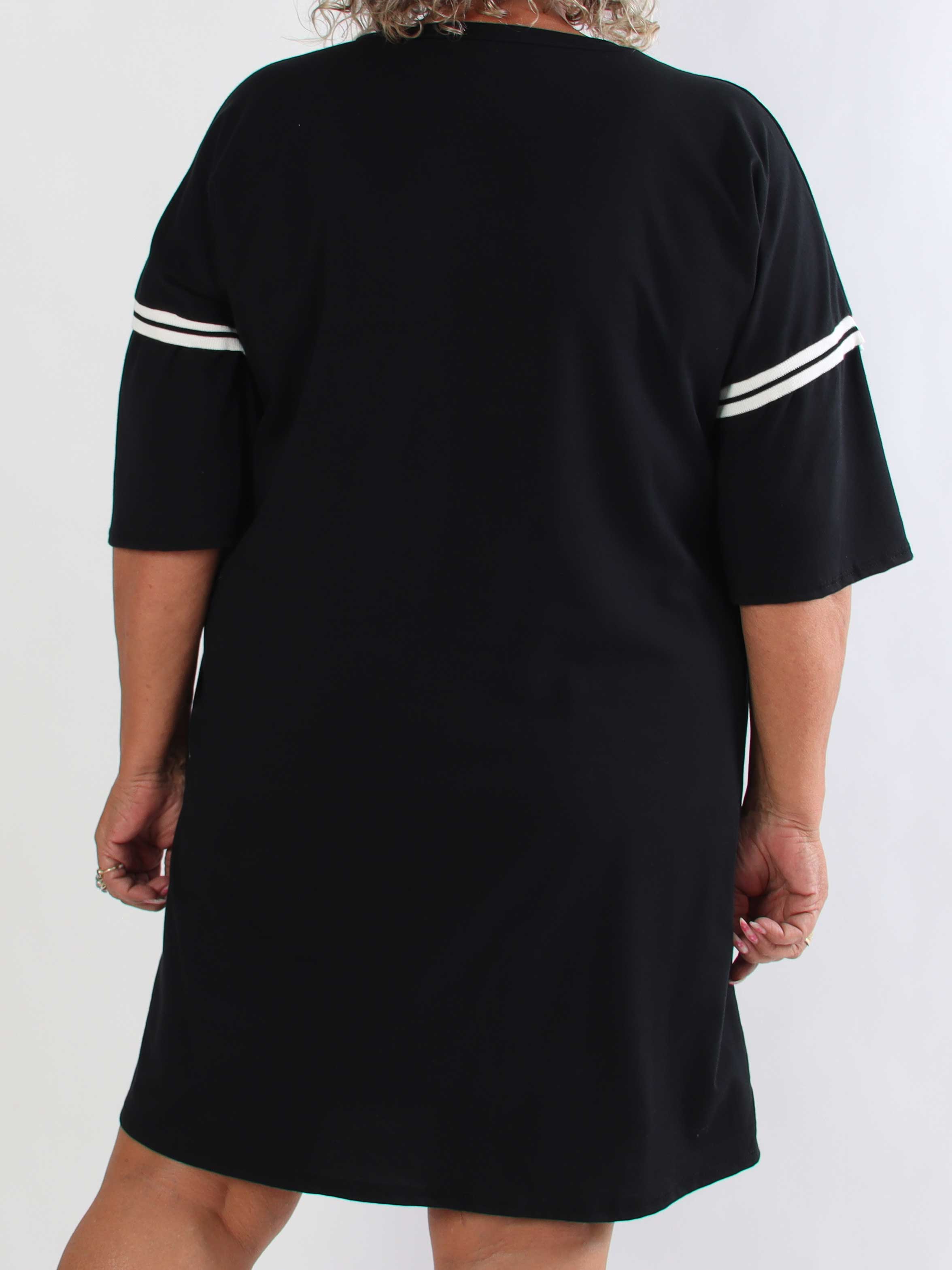 Lana - Plus size t-shirtkjole i blød bomuld med stilfuldt